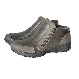 Easy Works by Easy Street Slip-On Slip Resistant Shoes (Size: 10M)